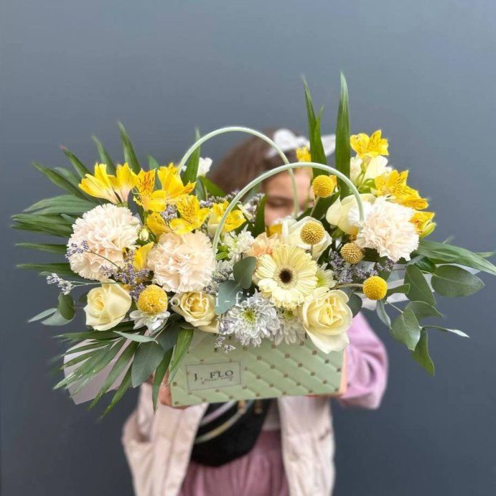 Сумочка с розами "Эпиа" в Калининграде