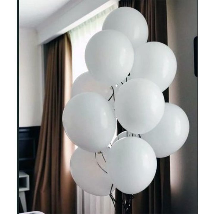 Фонтан шаров "Облако" в Калининграде