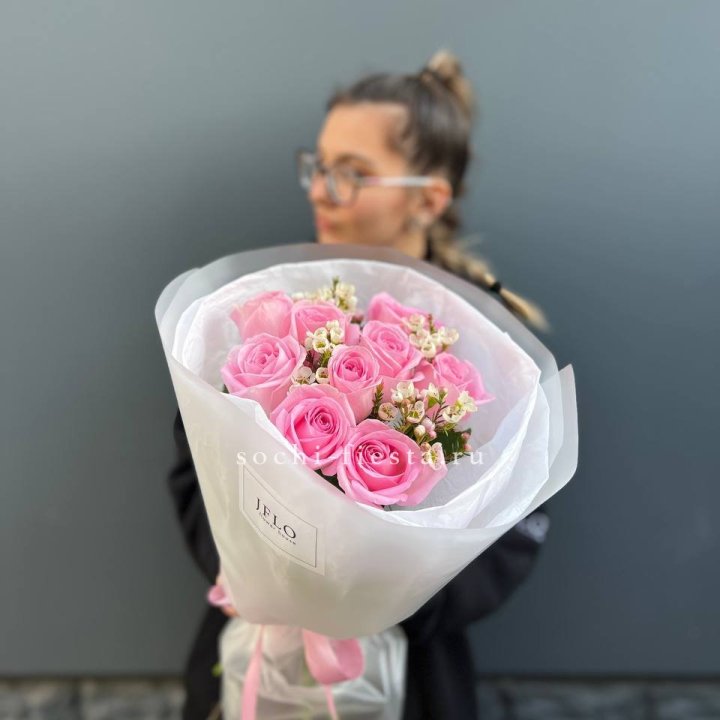 Букет розовых роз  в Калининграде