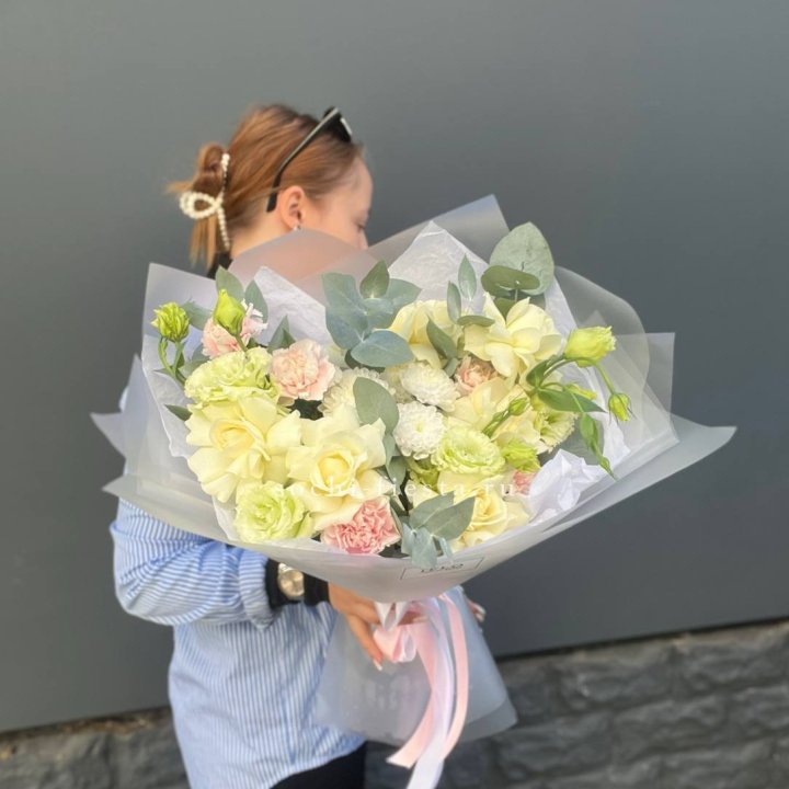  Букет  "Тонкая луна" в Калининграде