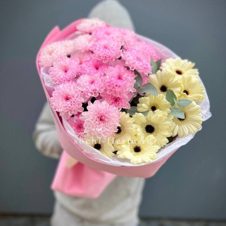 Дуо хризантем и гербер в Калининграде