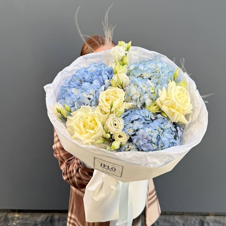 Букет "Глубина глаз" в Калининграде