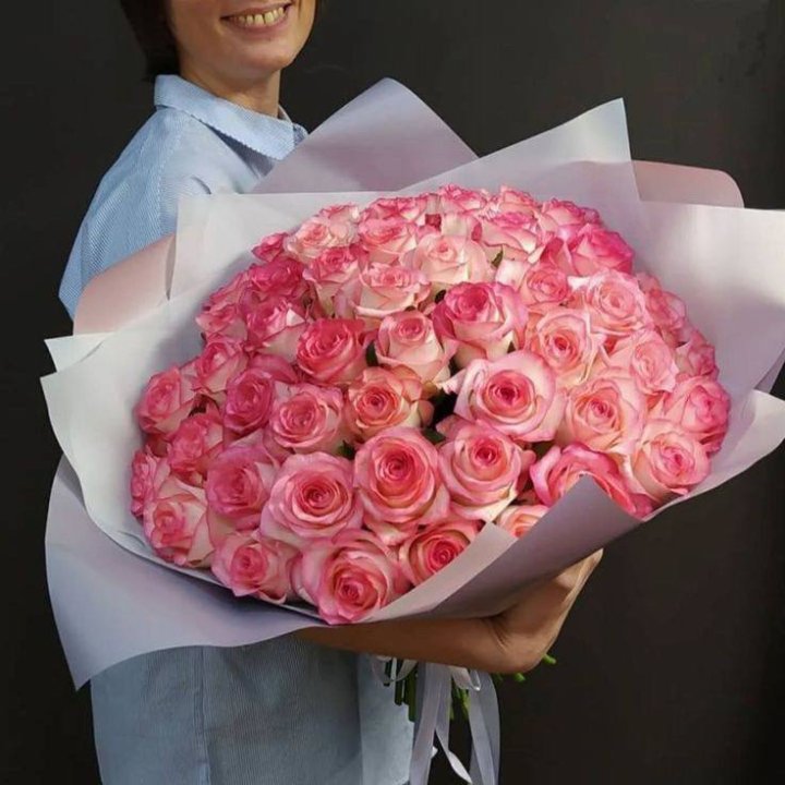 101 роза Джумилия в оформлении  в Калининграде