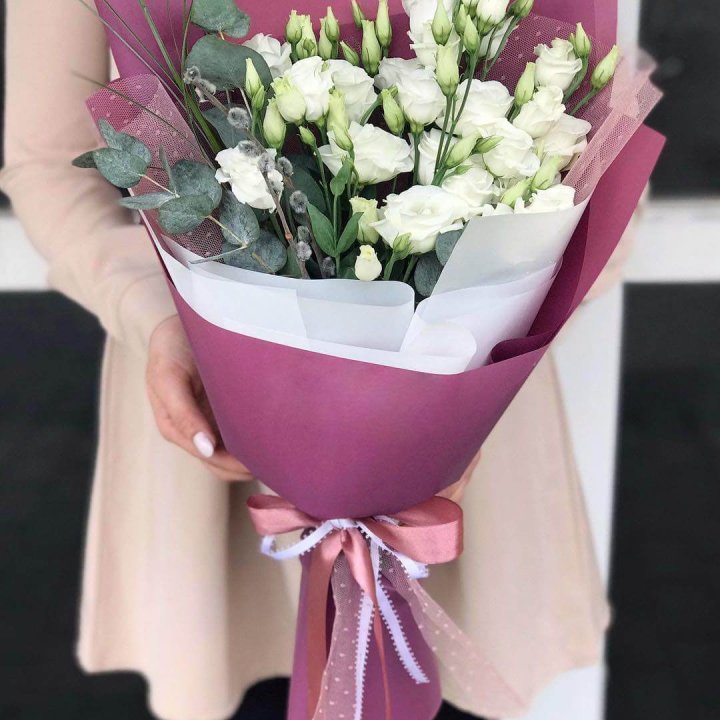 Эустомы с эвкалиптом в Калининграде