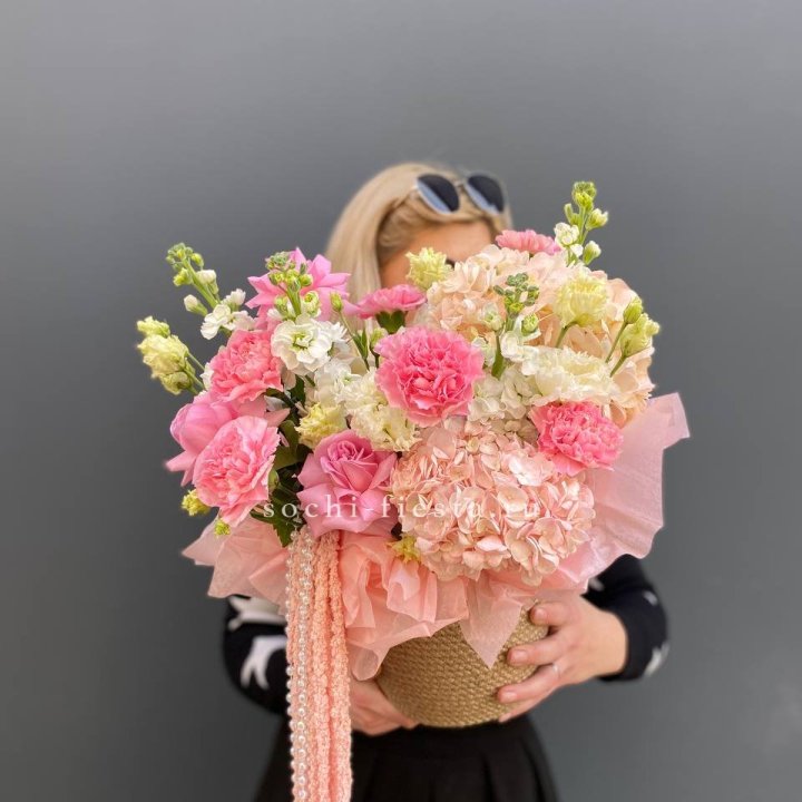 Композиция "Роскошь" в Калининграде