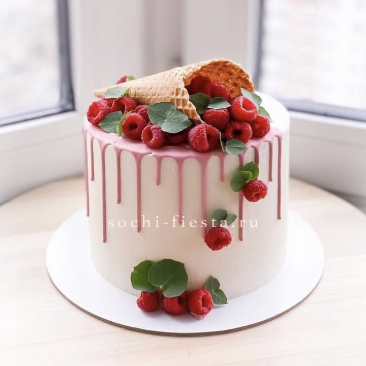 Торт "Ягодный" в Калининграде