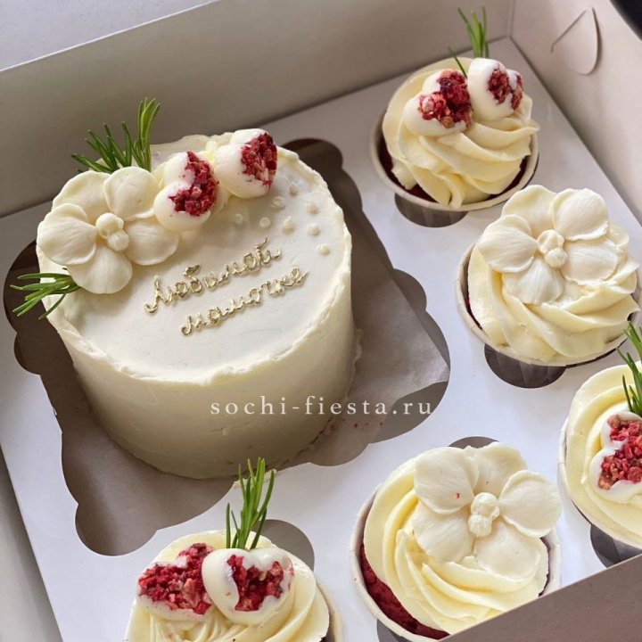 Капкейки и бенто-торт "Мамочке" в Калининграде