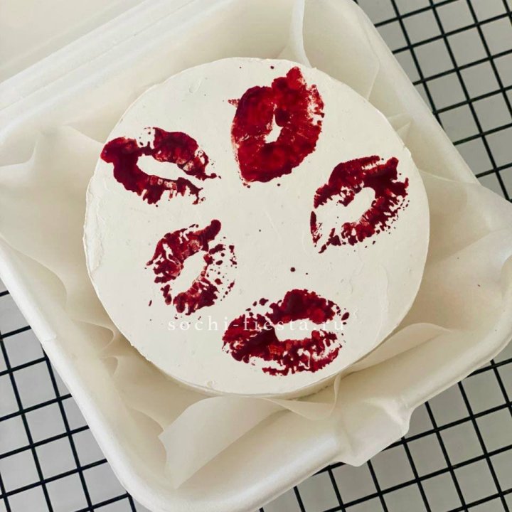 Бенто-торт "Поцелуй" в Калининграде