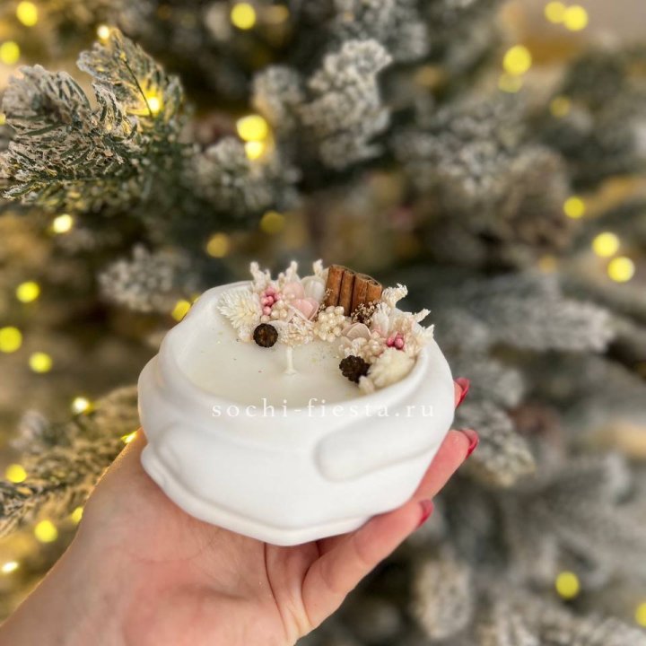 Свеча ароматическая в гипсе Руки с корицей в Калининграде