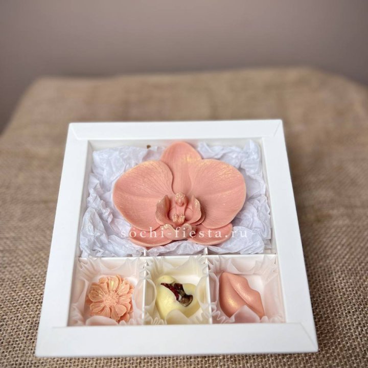 Конфеты из шоколада с Орхидеей в Калининграде