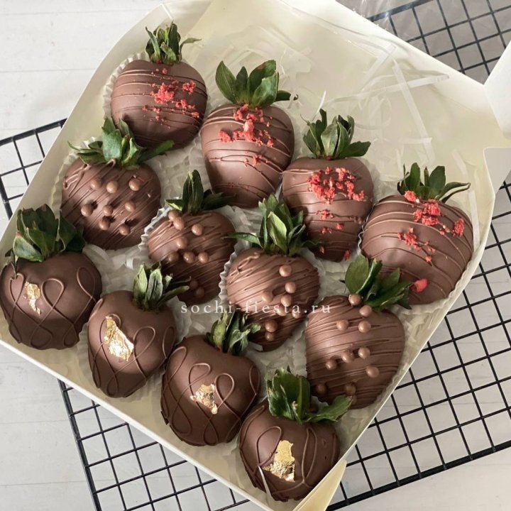 Клубника в шоколаде 12 ягод в Калининграде
