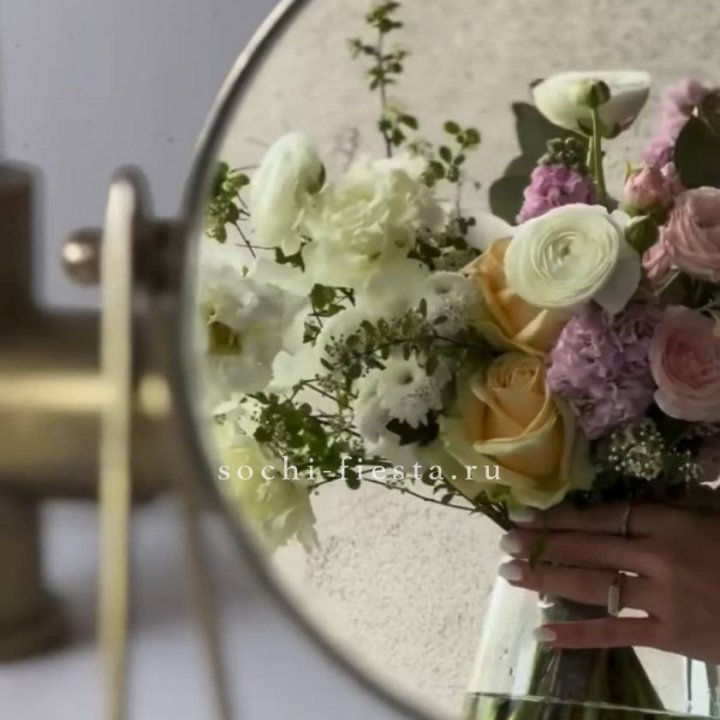 Цветочная подписка "Пакет средний" в Калининграде