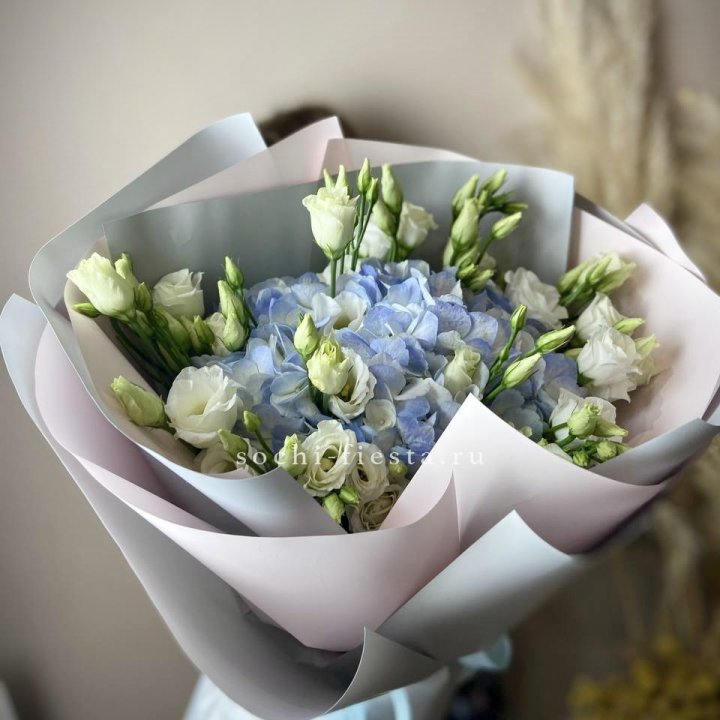 Букет с гортензией "Адель" в Калининграде