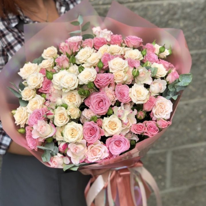 21 кустовая роза в Калининграде