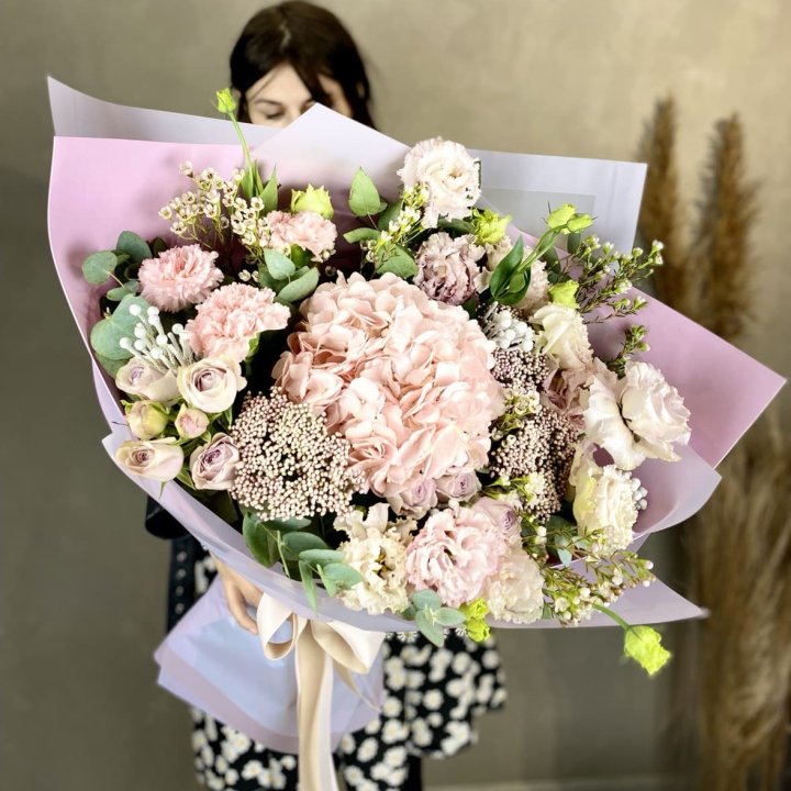 Дизайнерский букет "Трели кримс" в Калининграде