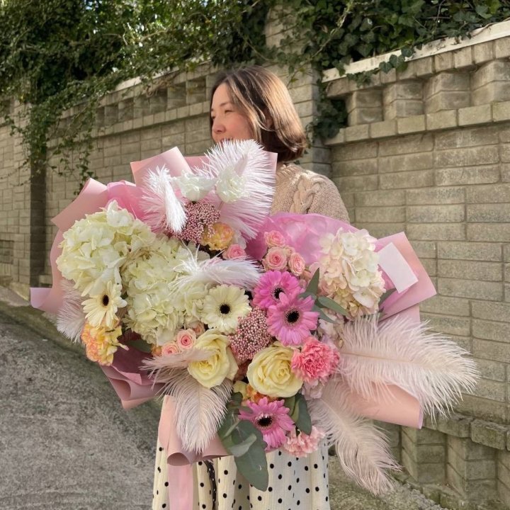 Дизайнерский букет "Валенсия" в Калининграде