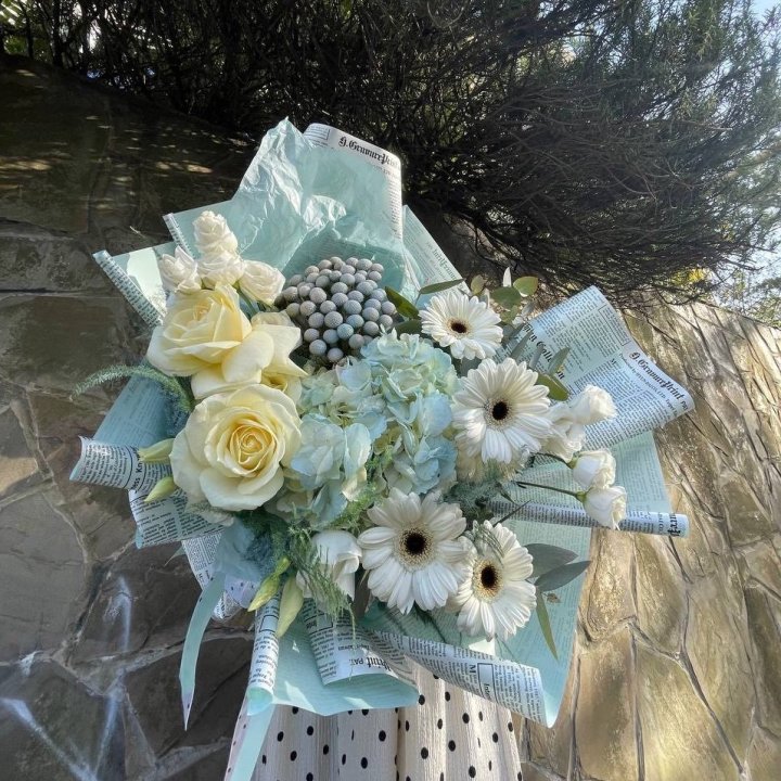 Дизайнерский букет "Линдж-блю" в Калининграде