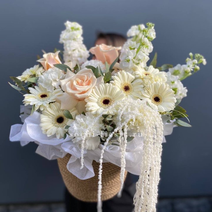 Цветы в джутовом кашпо "Валери" в Калининграде