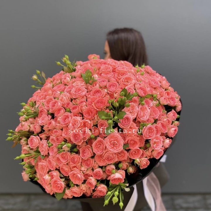 101 кустовая роза Барбадос в Калининграде