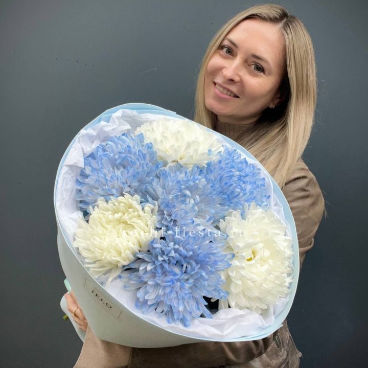 Букет из 7 хризантем  в Калининграде