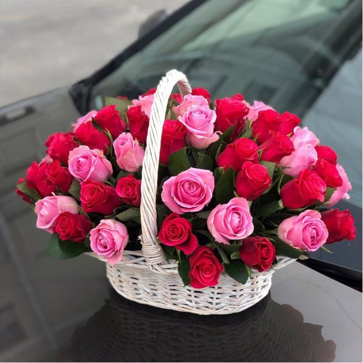 Корзина с розами  в Калининграде