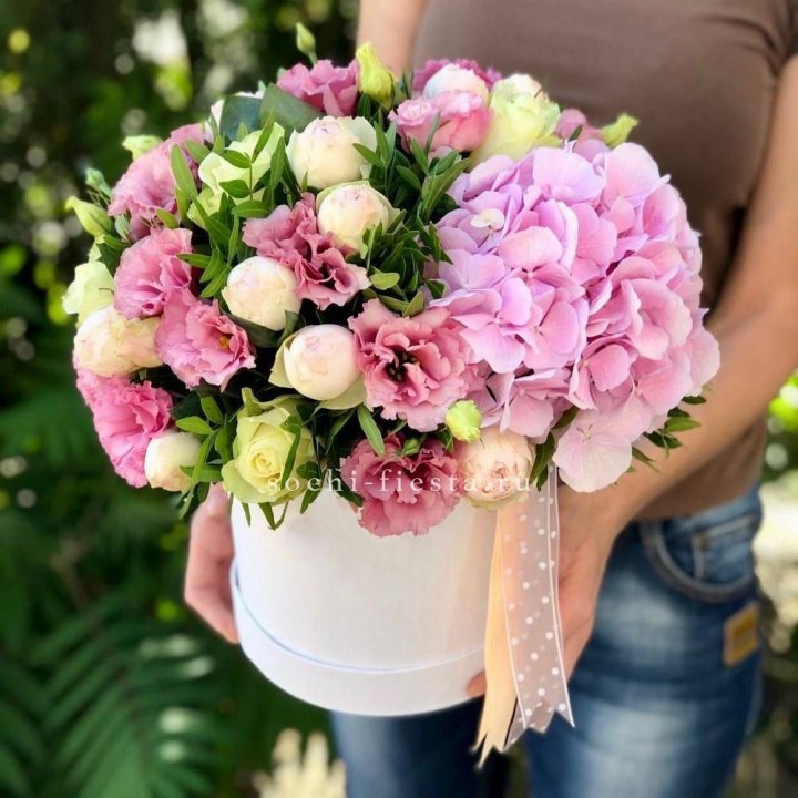 Дизайнерский цилиндр №2 в Калининграде