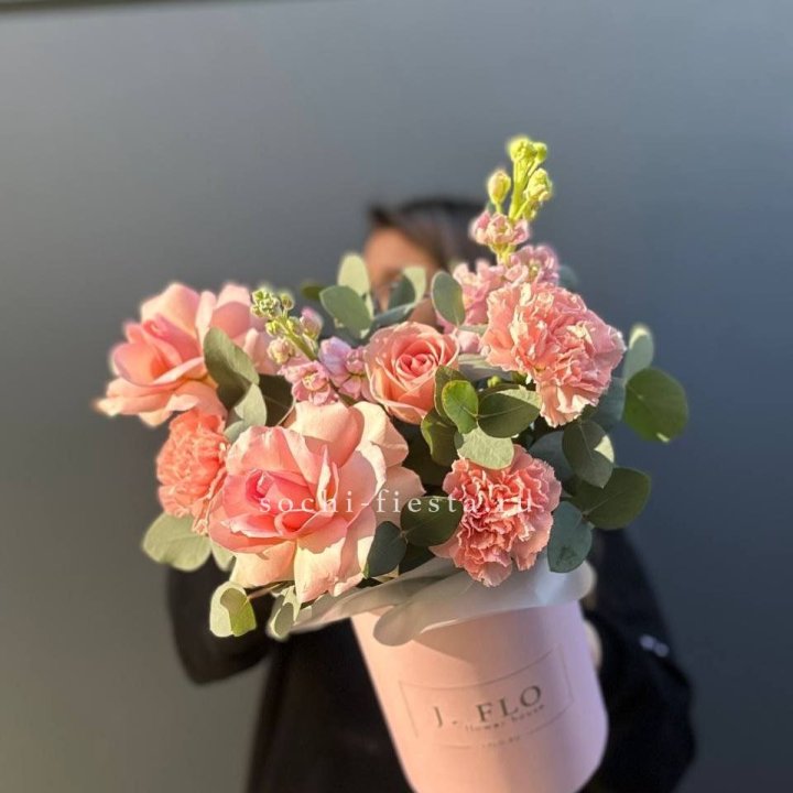 Цветы в боксе "Сизара" в Калининграде