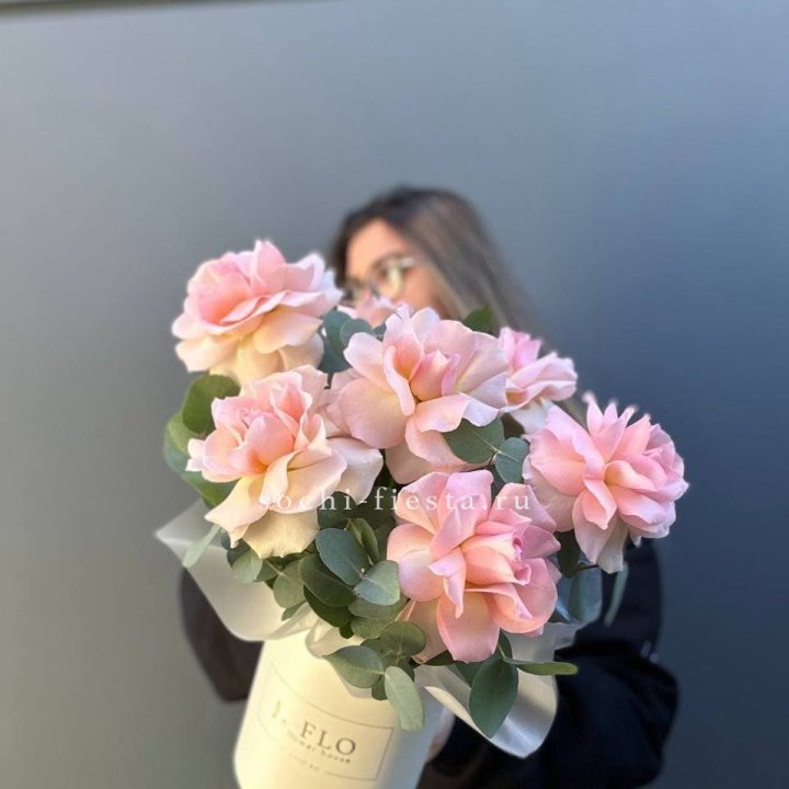 Французские роз в боксе в Калининграде