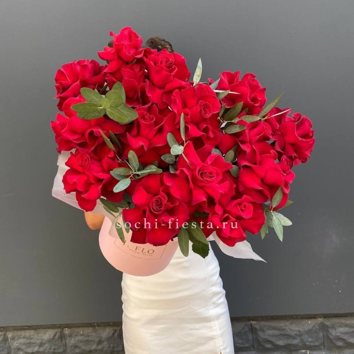 Бокс из 17 французских роз в Калининграде