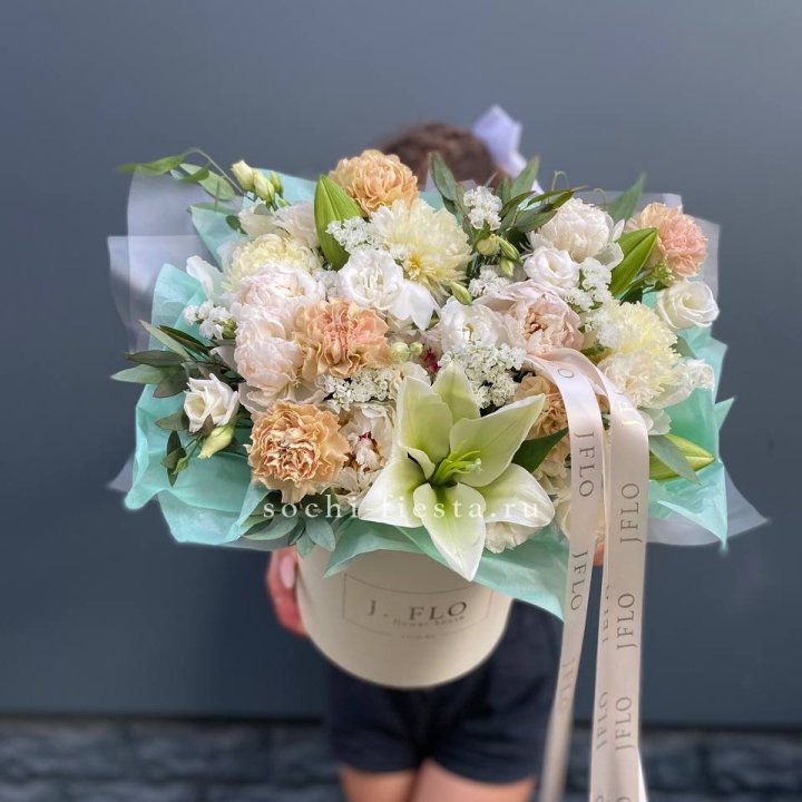 Дизайнерский цилиндр "Амвайл" в Калининграде