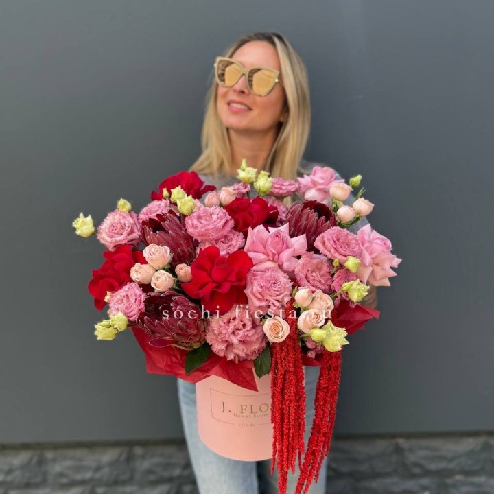 Дизайнерский цилиндр "Криотель" в Калининграде