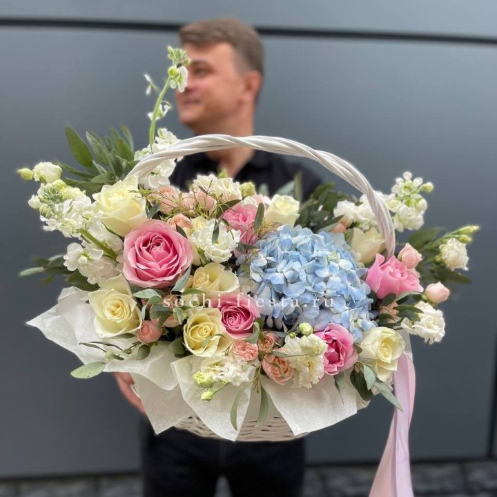 Авторская корзина "Аполинария" в Калининграде