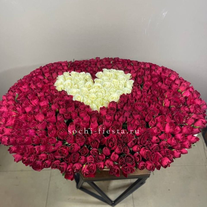 501 роза в корзине в Калининграде