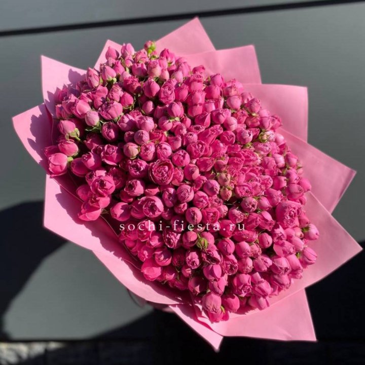 151 кустовая роза в Калининграде