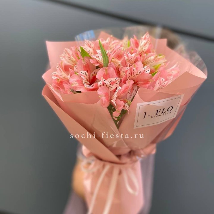 Букет альстромерий розовых в Калининграде