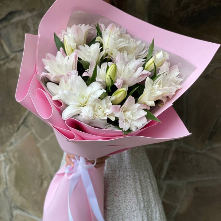 Букет пионовидных лилий №1 в Калининграде