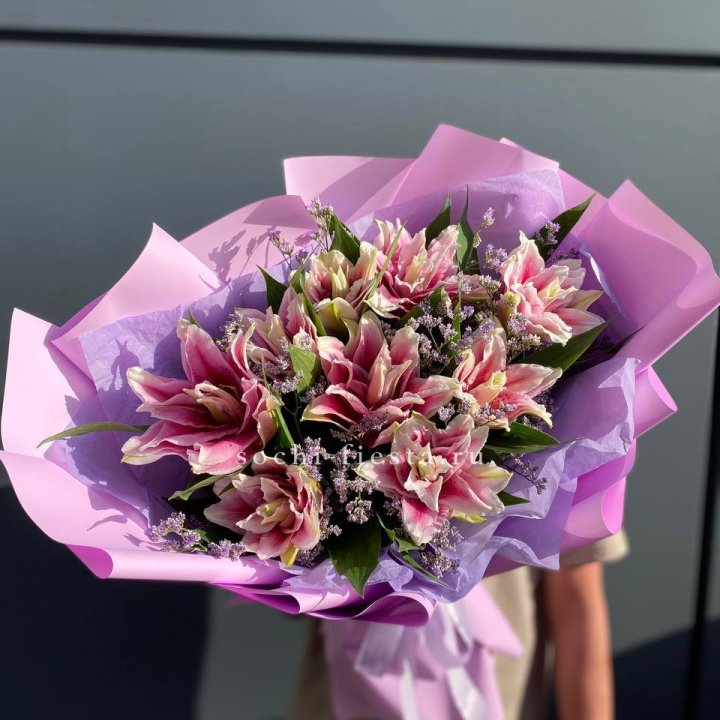 Букет пионовидных лилий №4 в Калининграде