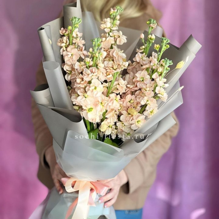 Букет ароматной маттиоллы №2 в Калининграде