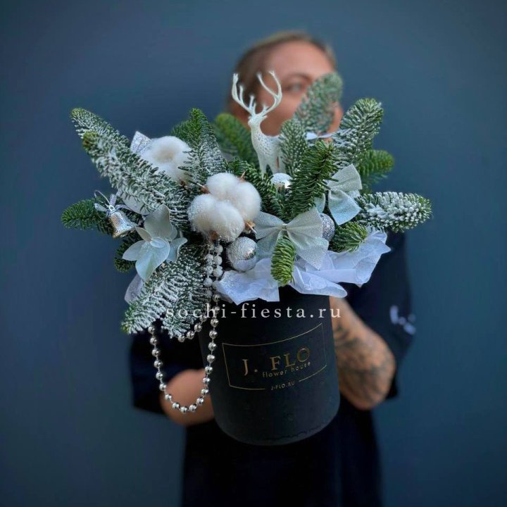 Композиция "Мери крисмас" в Калининграде