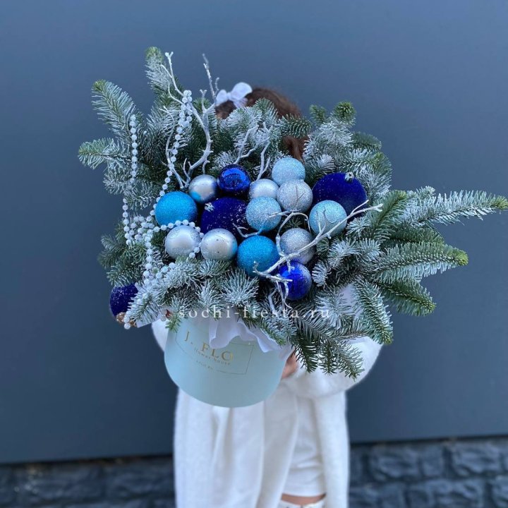 Композиция "Голубая бездна" в Калининграде