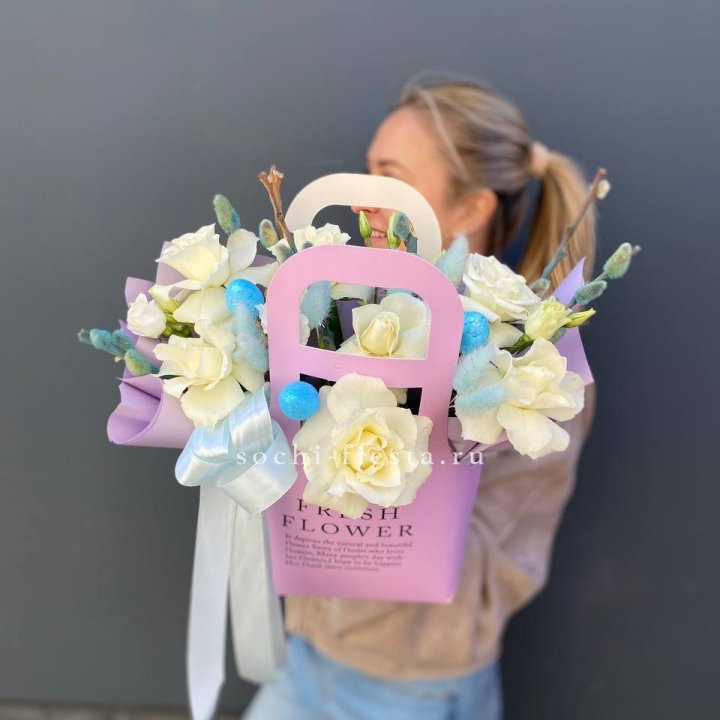 Цветочная сумочка "Пасхальная композиция" в Калининграде