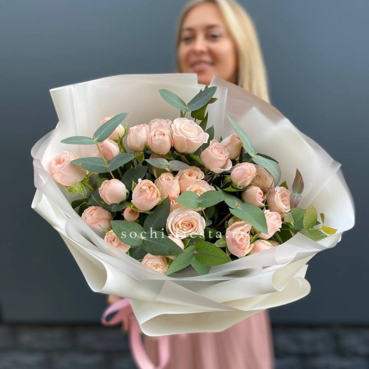 Букет кустовых роз "Фреш" в Калининграде