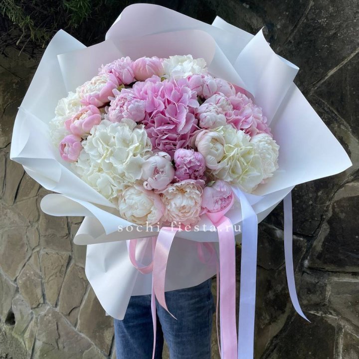 Букет "Пионы и Гортензии" в Калининграде