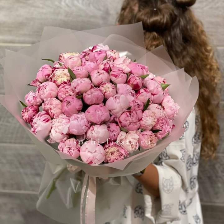 51 розовый пион в Калининграде