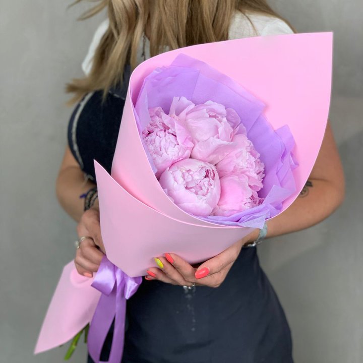Букет пионов "Файв" в Калининграде
