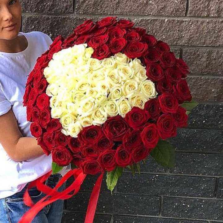 101 роза "Сердце" в Калининграде