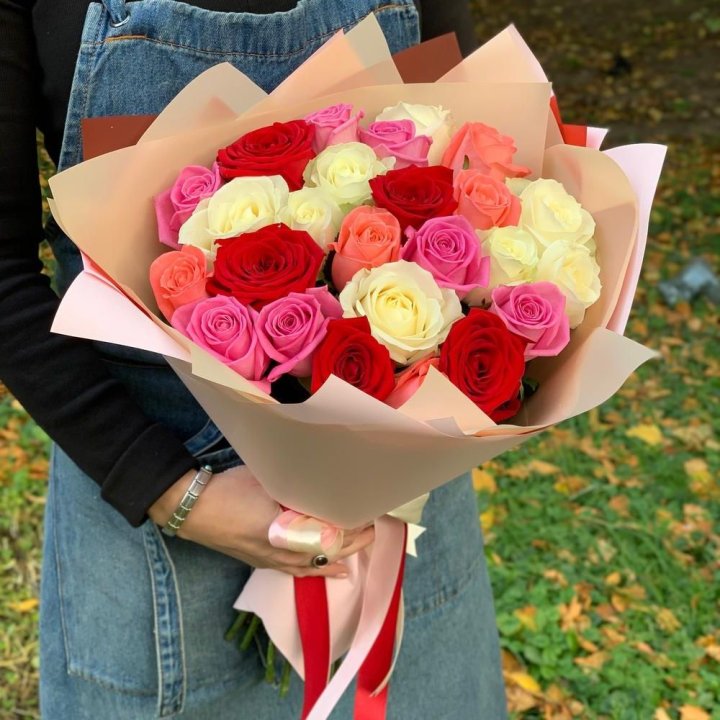 25 роз "Карусель" в Калининграде