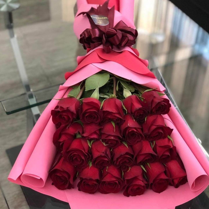 21 красная роза "Элеганс" в Калининграде