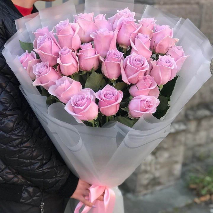 25 высоких розовых роз в Калининграде