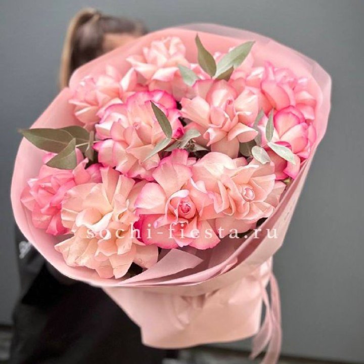 Нежно- розовые французские розы Венди в Калининграде